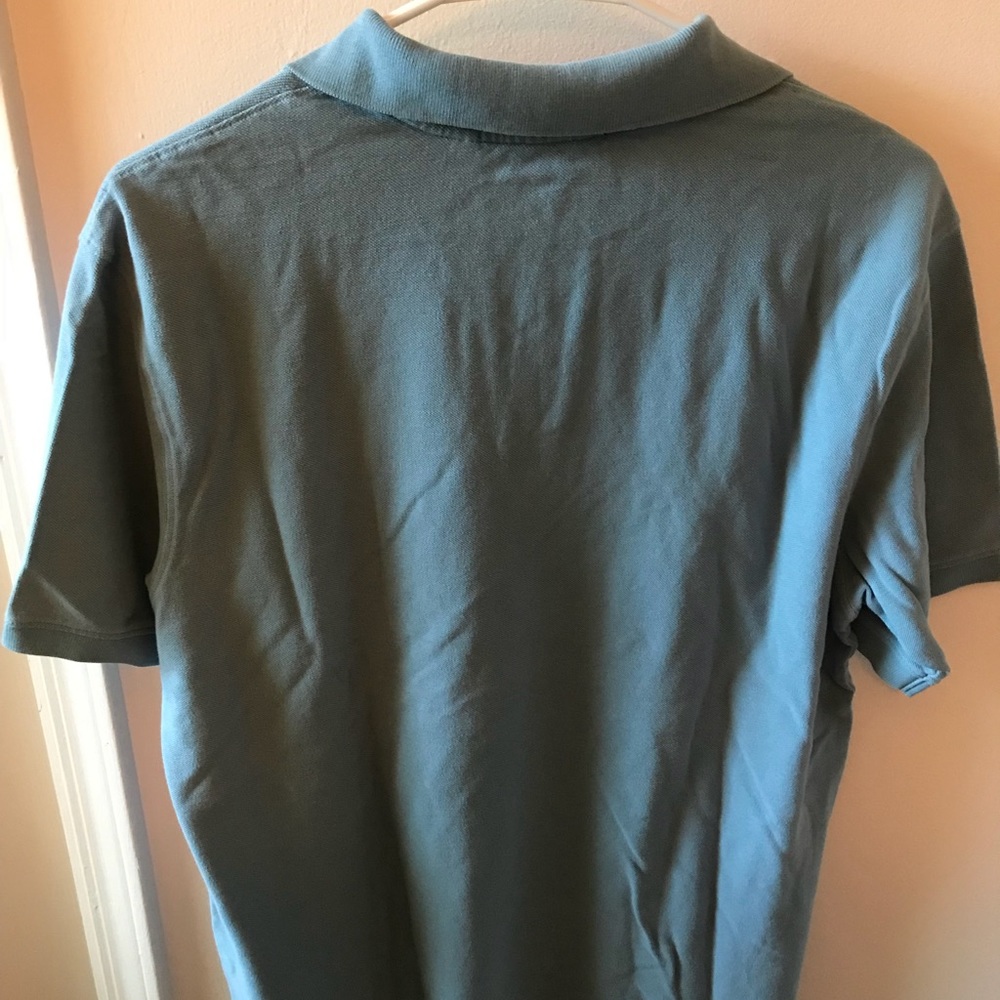 Men’s collared 2 button short sleeve polo shirt